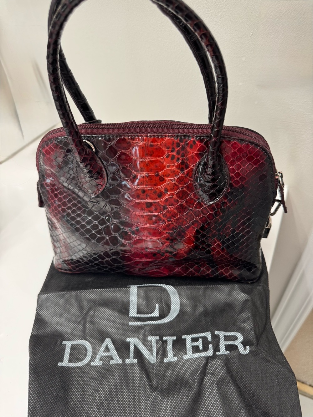 Danier Red and Black Ombre Croc-Embossed Leather Satchel with Matching Wallet - Picture 2 of 16